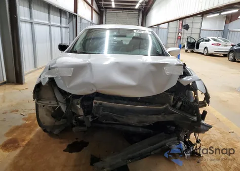 2016 Nissan Altima 2.5 z USA, uszkodzony, nr VIN 1N4AL3AP3GN385484